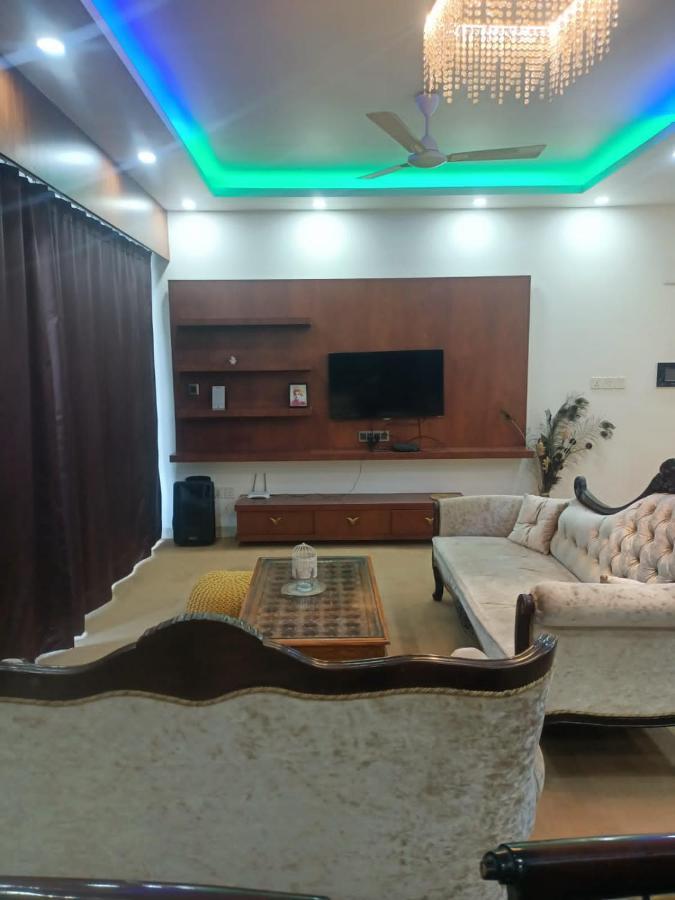 Royal - 3 Bhk Apartment